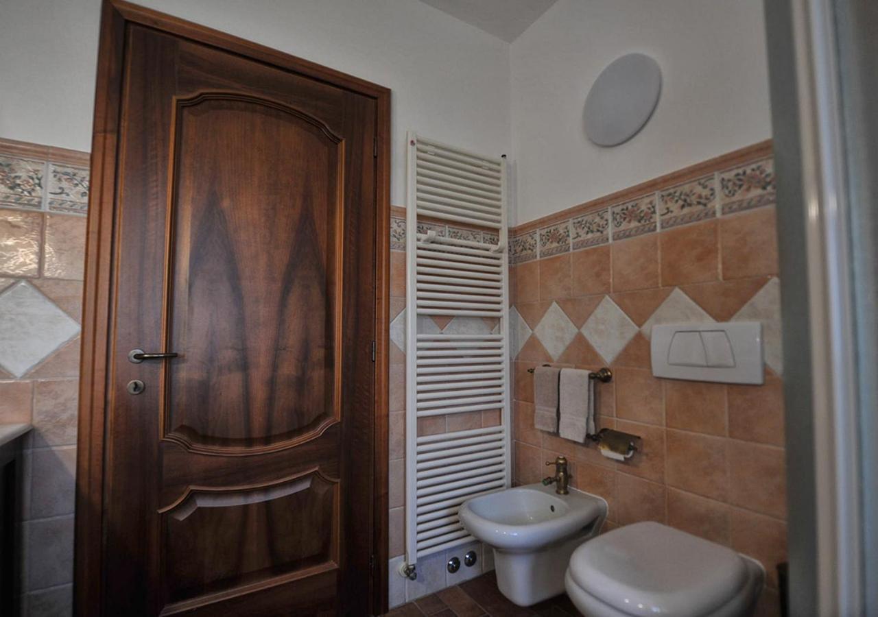 B&B Acacia Rosa Guarene Exterior photo